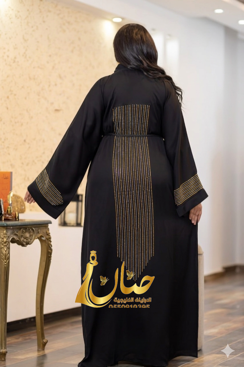 بريق النجوم: أناقة الاستراس التي لا تُقاوم.