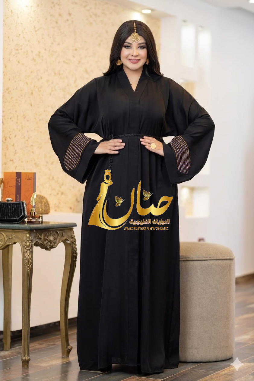 بريق النجوم: أناقة الاستراس التي لا تُقاوم.